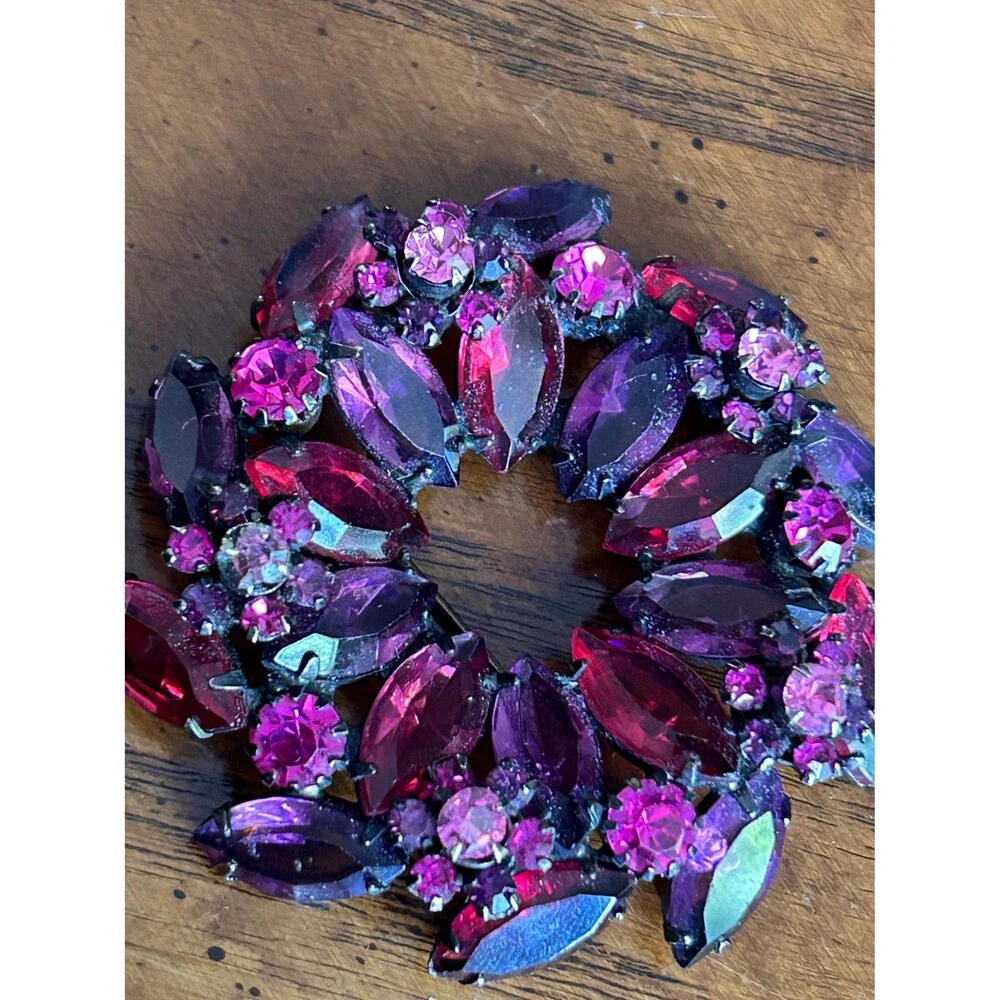Signed Alice Caviness Wreath Brooch | , Mid-Century Costume Jewelry